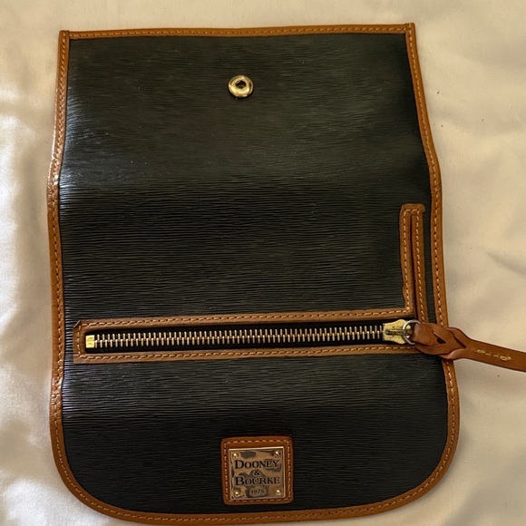 Dooney & Bourke Multicolor Plaid Shoulder Bag Set - Picture 5 of 7